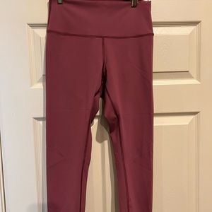 LuLuLemon Capri Align Leggings Womens Size 8R (Maroon)